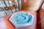 Common area hot tub - available for winter season November - April